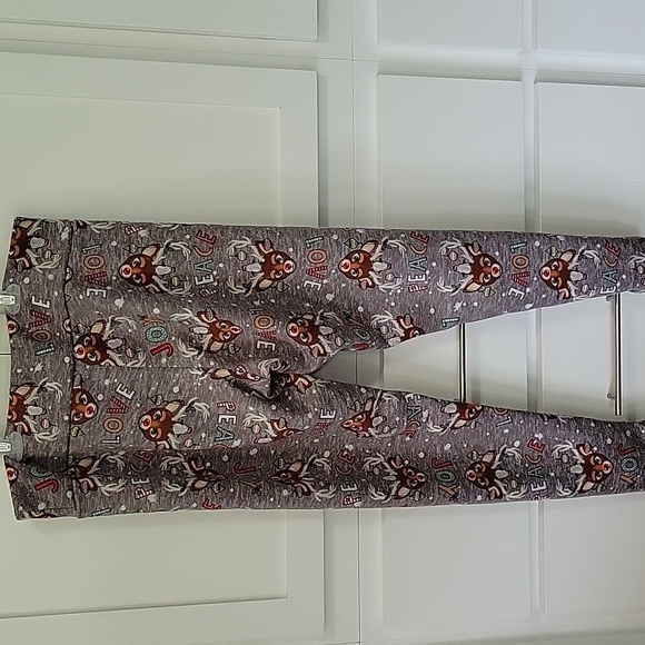 No Boundaries Women's Festive Reindeer Gray Fleece Lined Leggings - Picture 2 of 5